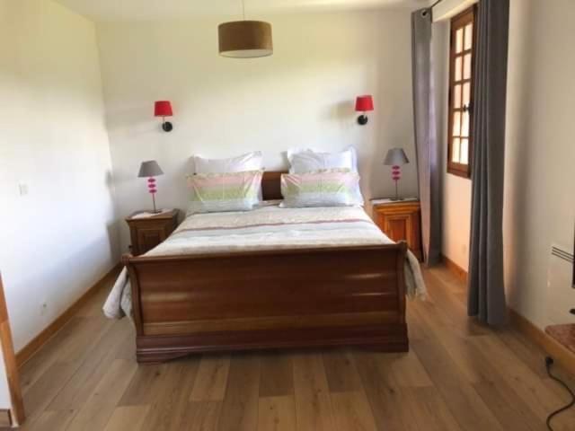 Manoir Melphil Bed & Breakfast Saint-Etienne-la-Thillaye ภายนอก รูปภาพ