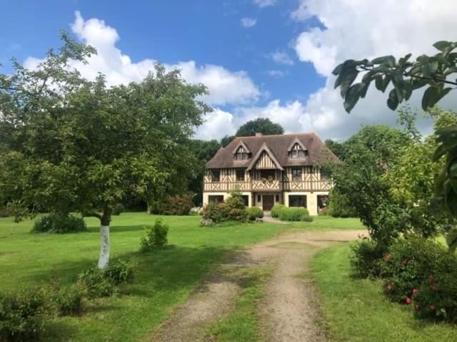 Manoir Melphil Bed & Breakfast Saint-Etienne-la-Thillaye ภายนอก รูปภาพ