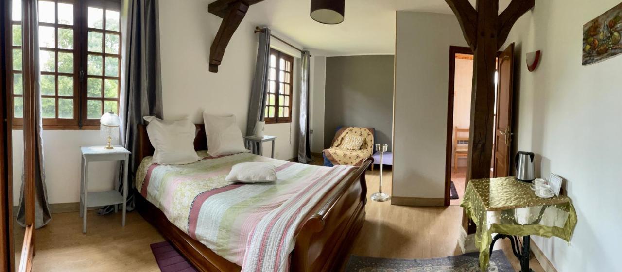 Manoir Melphil Bed & Breakfast Saint-Etienne-la-Thillaye ภายนอก รูปภาพ