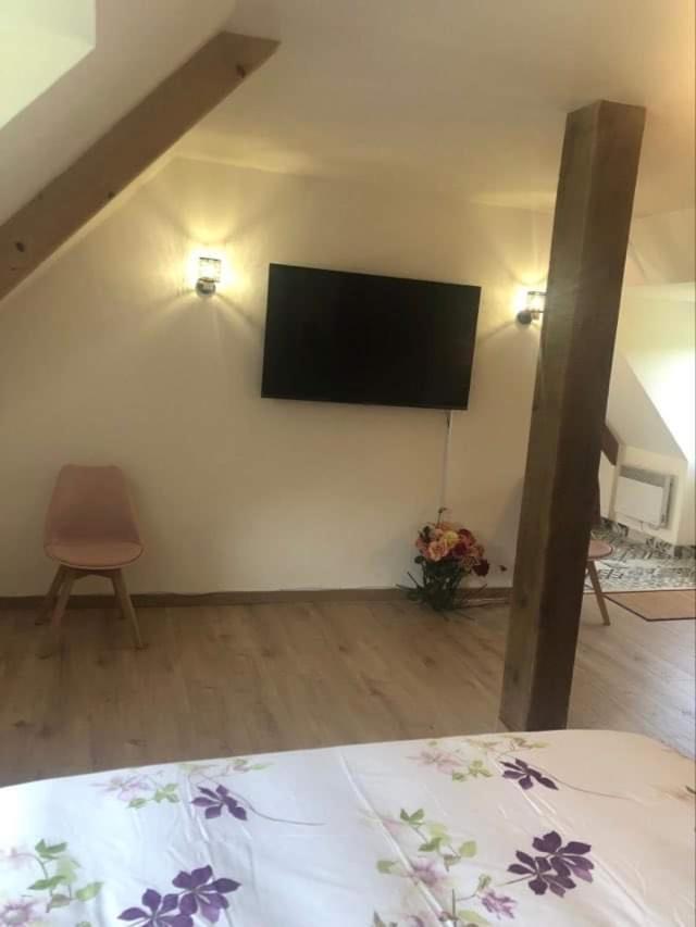 Manoir Melphil Bed & Breakfast Saint-Etienne-la-Thillaye ภายนอก รูปภาพ