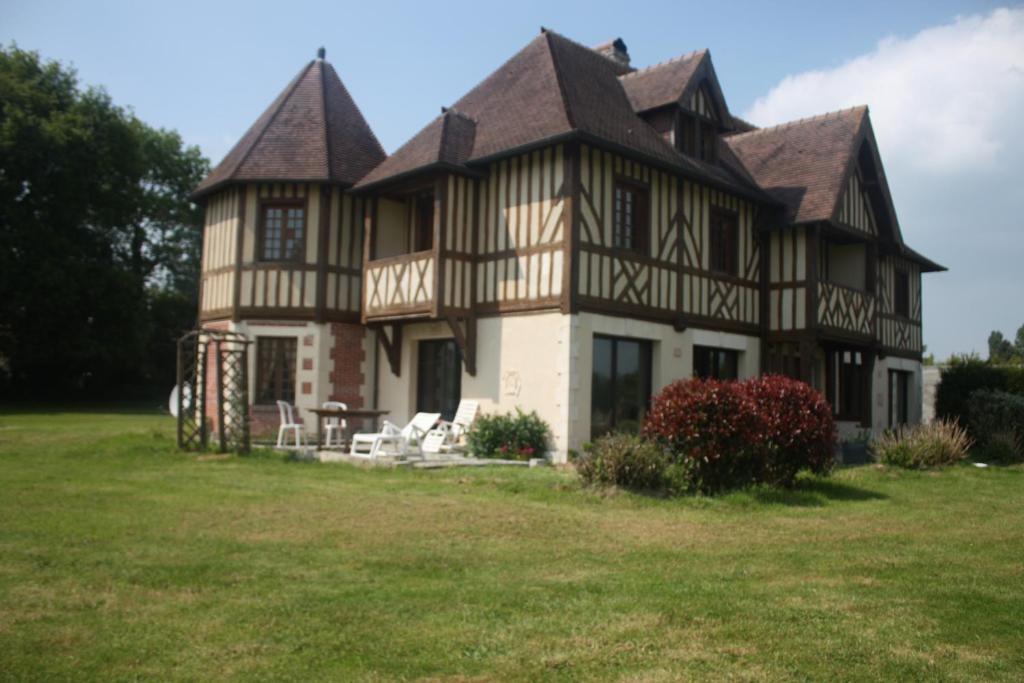 Manoir Melphil Bed & Breakfast Saint-Etienne-la-Thillaye ภายนอก รูปภาพ